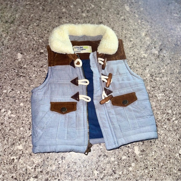 Genuine Kids OshKosh Boy Size 12M Vest - Chambray Blue - Picture 3 of 8